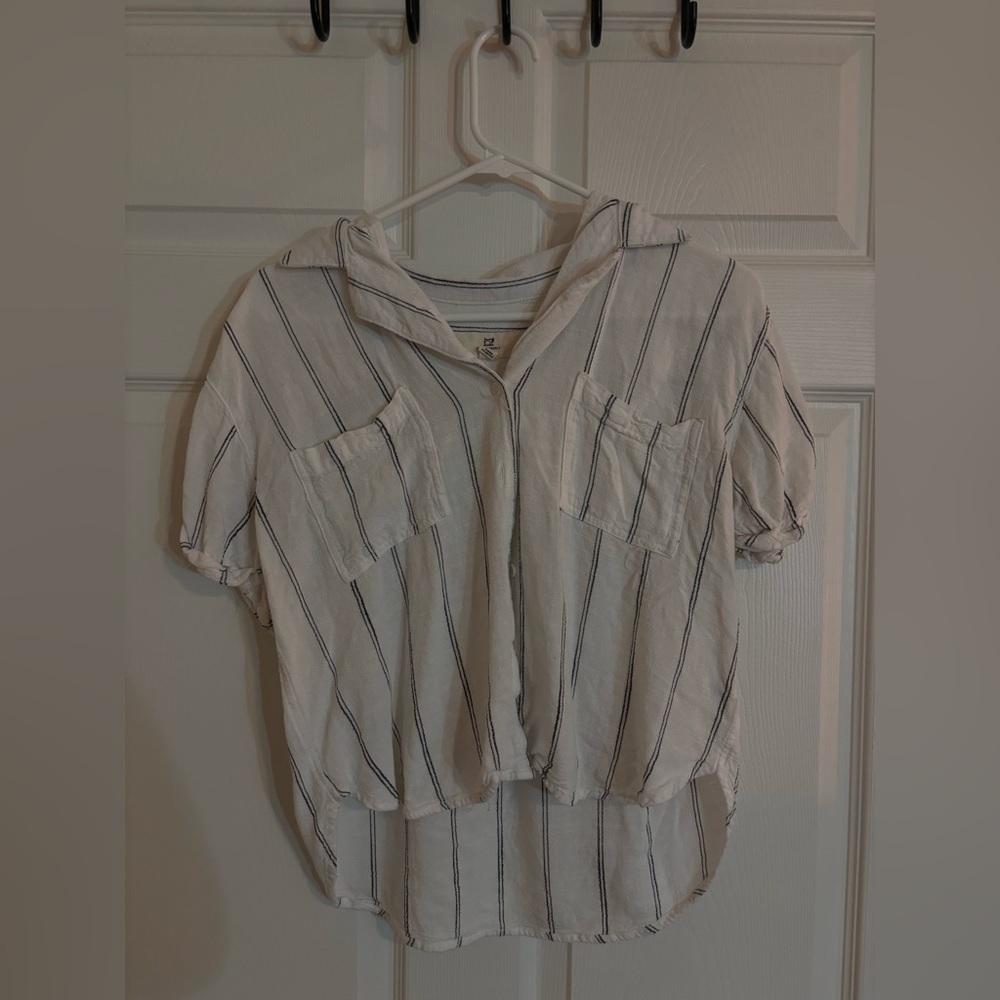 Short sleeve, white button down blouse